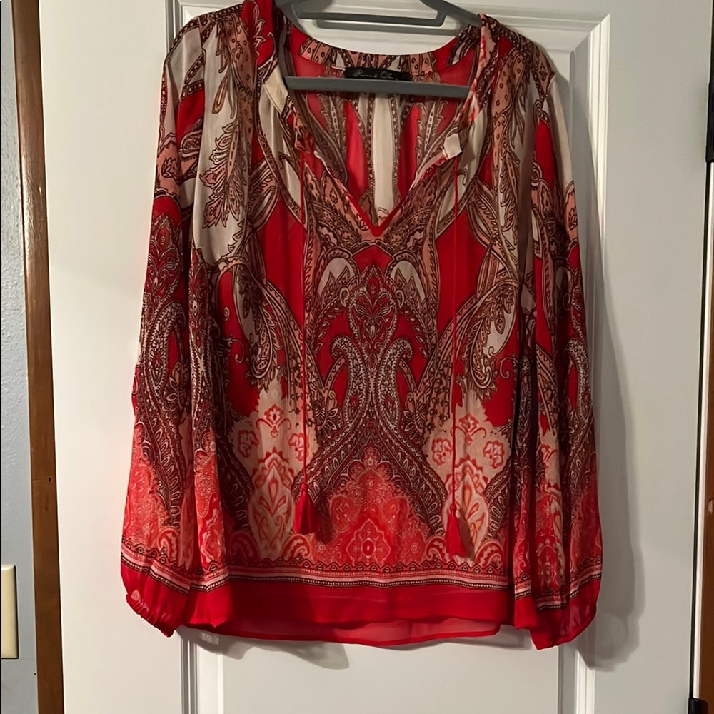 Rose & Olive Red Cream Graphic 3/4 Sleeve Blouse